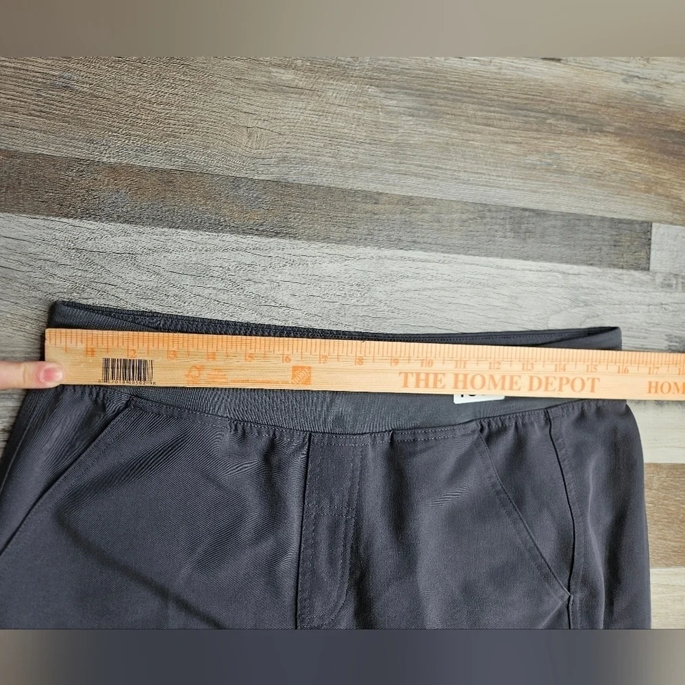 FIGS Men's Small Scrub Pants Grey